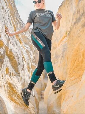 GAP Black and Teal Leggings with Leopard-Print Side Panel